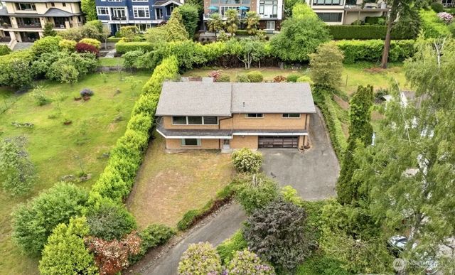9510 Lake Washington Boulevard Ne, Bellevue
