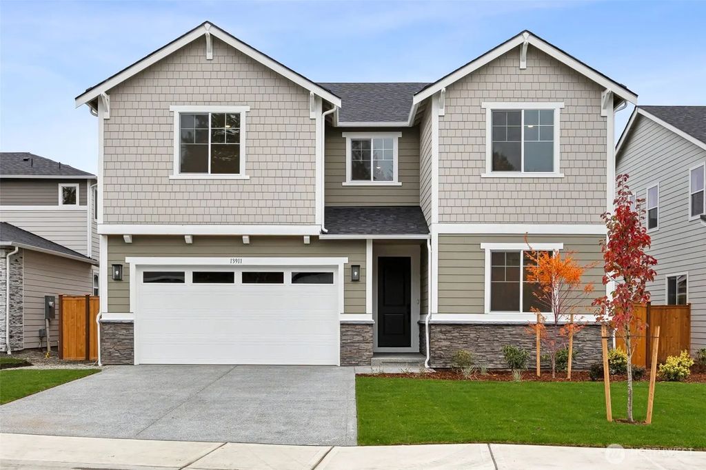 13911 180th Street E 37, Puyallup