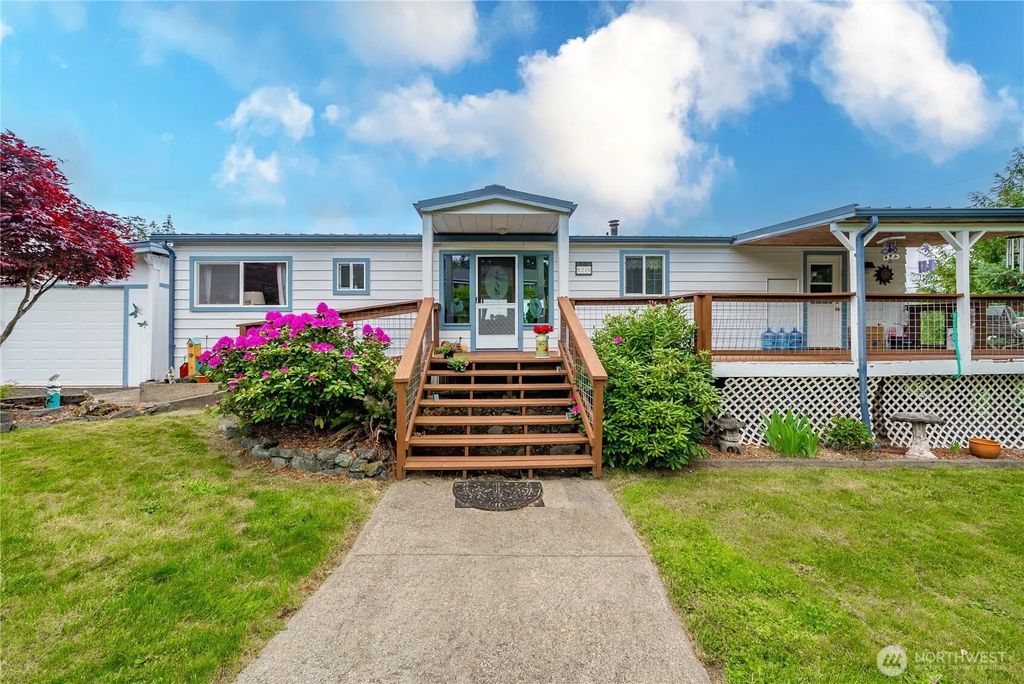8210 177th Avenue Sw, Longbranch