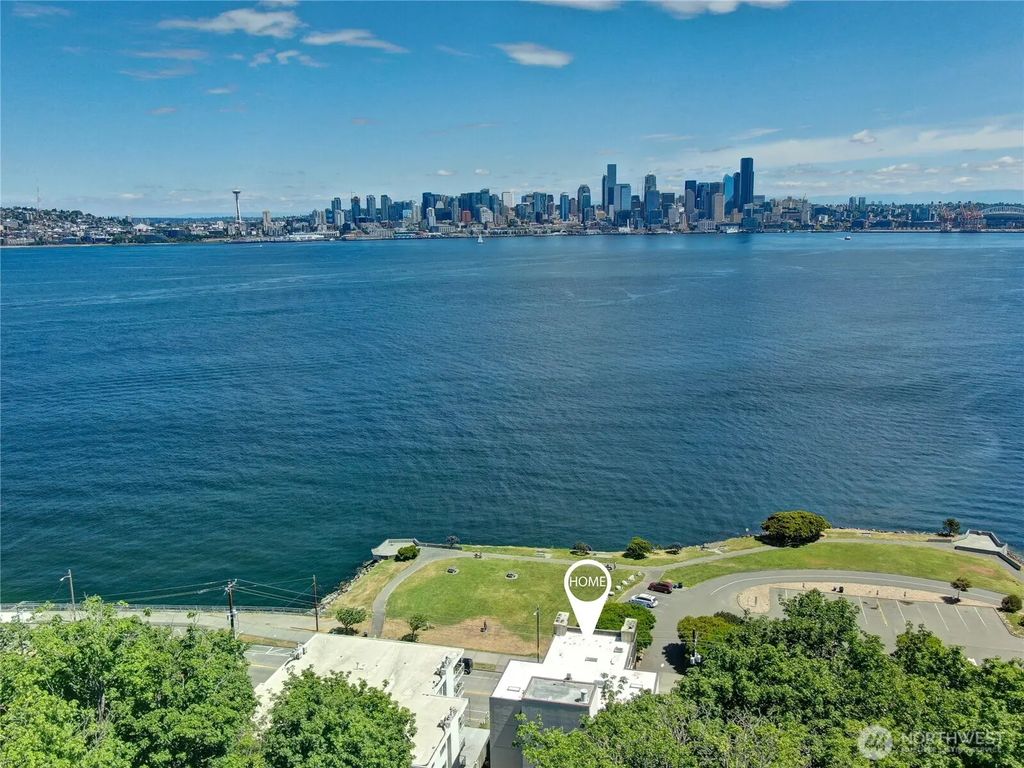 1111 Harbor Avenue Sw 500, Seattle