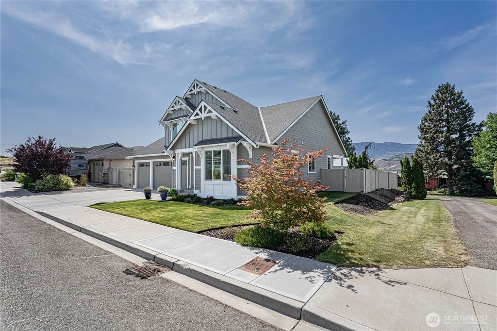 2028 Se Legacy Place, East Wenatchee