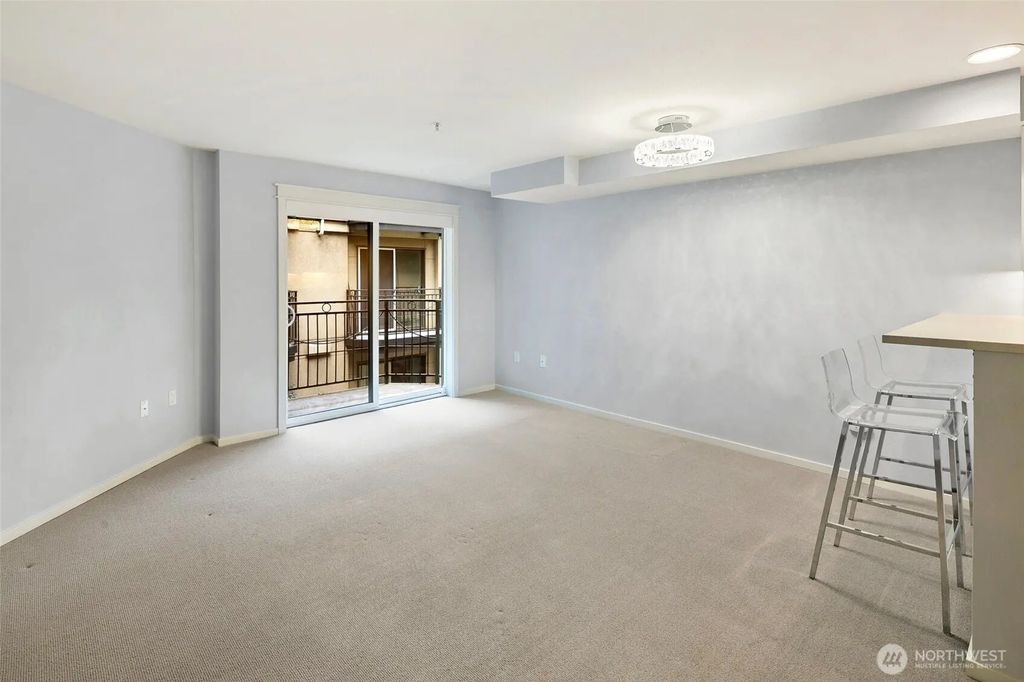 425 Vine Street 614, Seattle