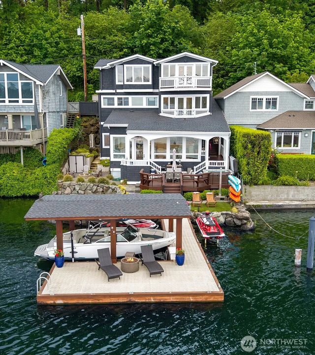 5021 Lakehurst Lane, Bellevue