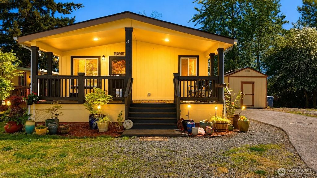 18425 Ne 95th Street 34, Redmond