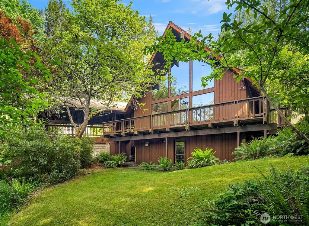 5709 80th Avenue Se, Mercer Island