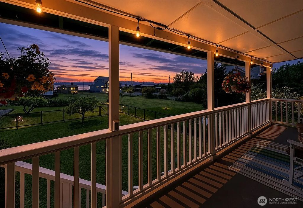 5822 Mutiny Bay Road, Freeland