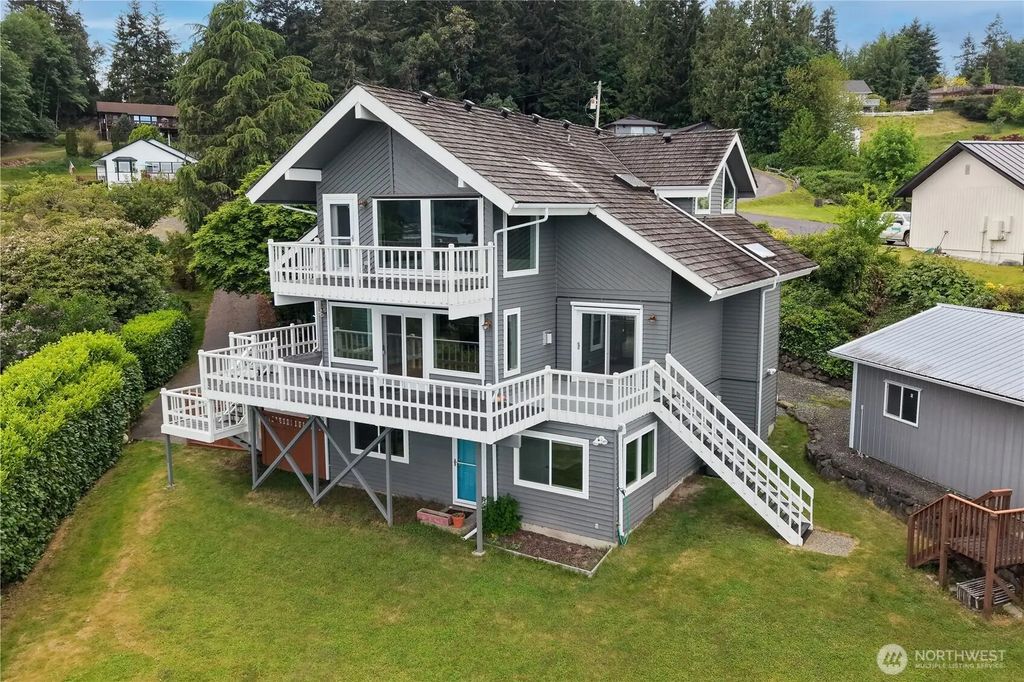 2653 Ne Fern Glen Road, Poulsbo