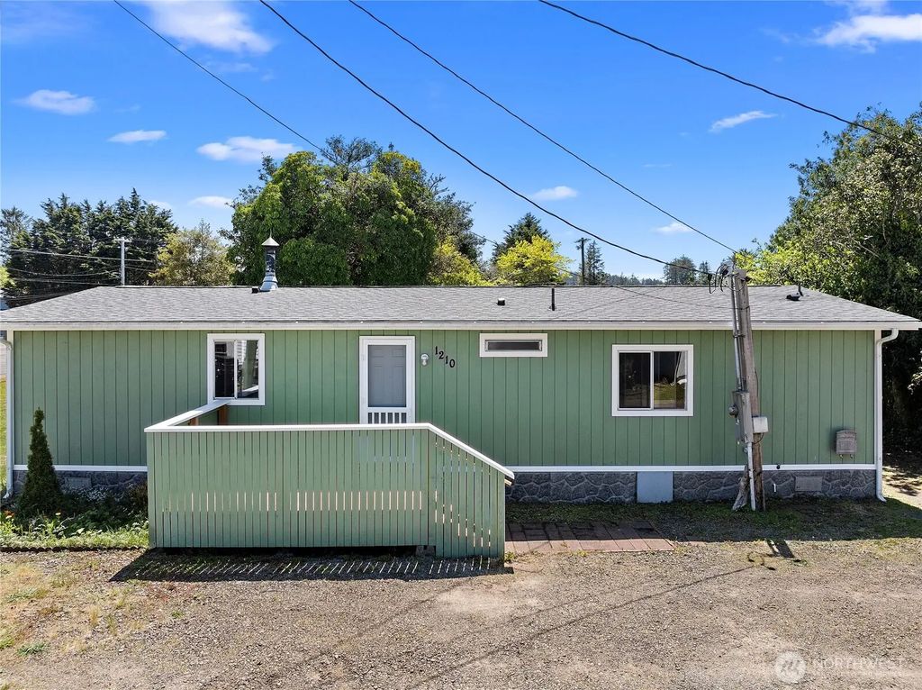 1210 35th Street, Seaview