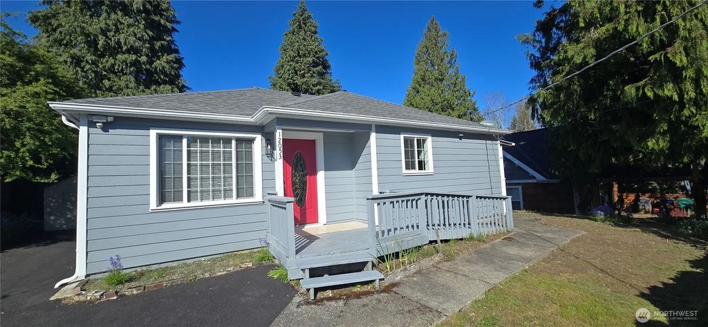 12053 70 Th Avenue S, Seattle