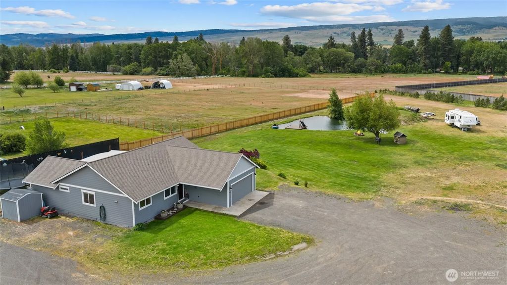 240 Rocky River Road, Ellensburg