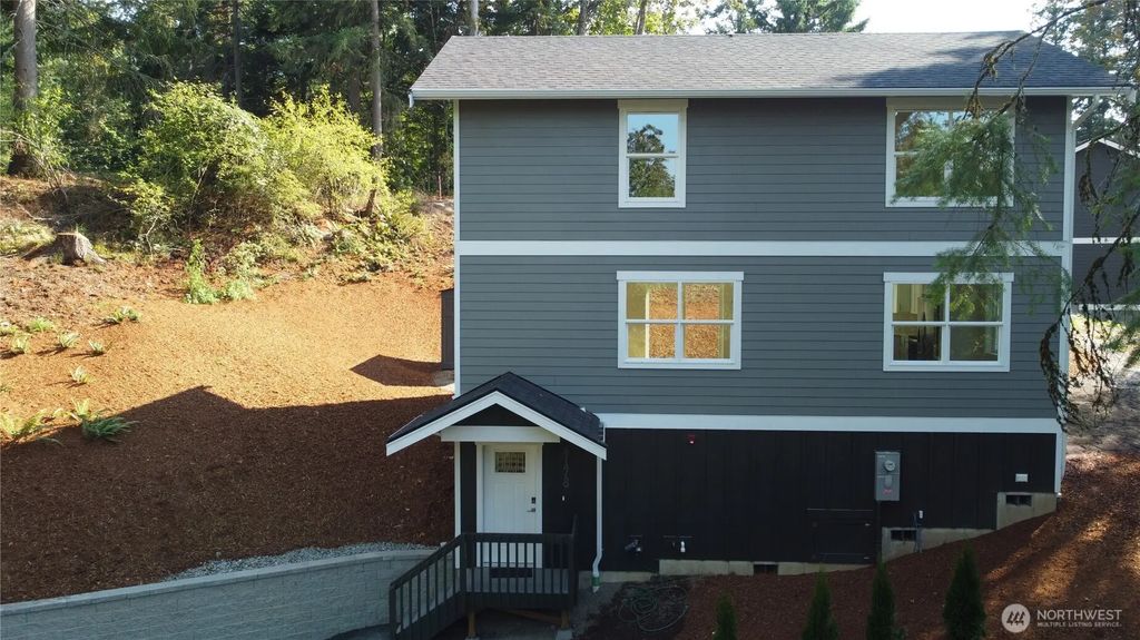 4178 Brays Way, Bellingham