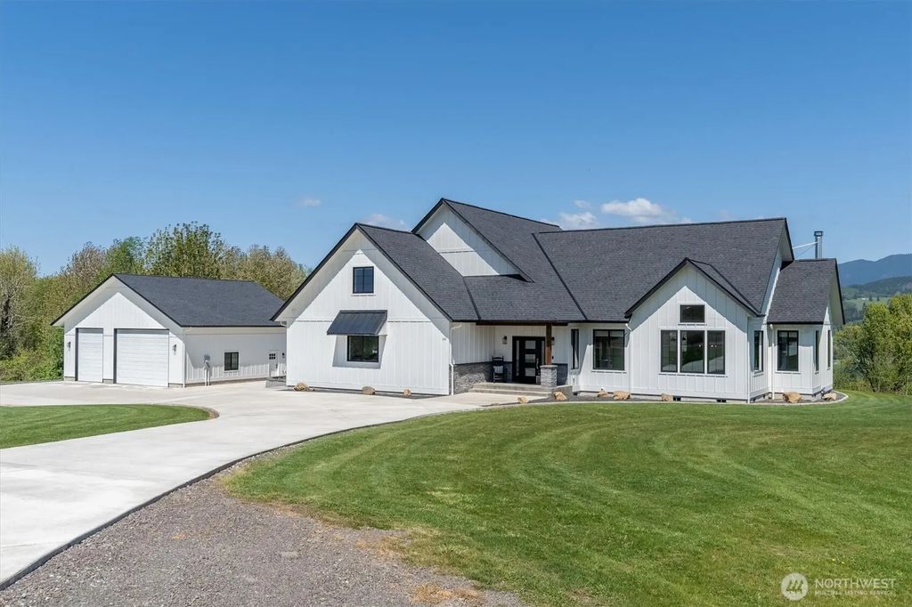158 Breezy Lane, Mossyrock