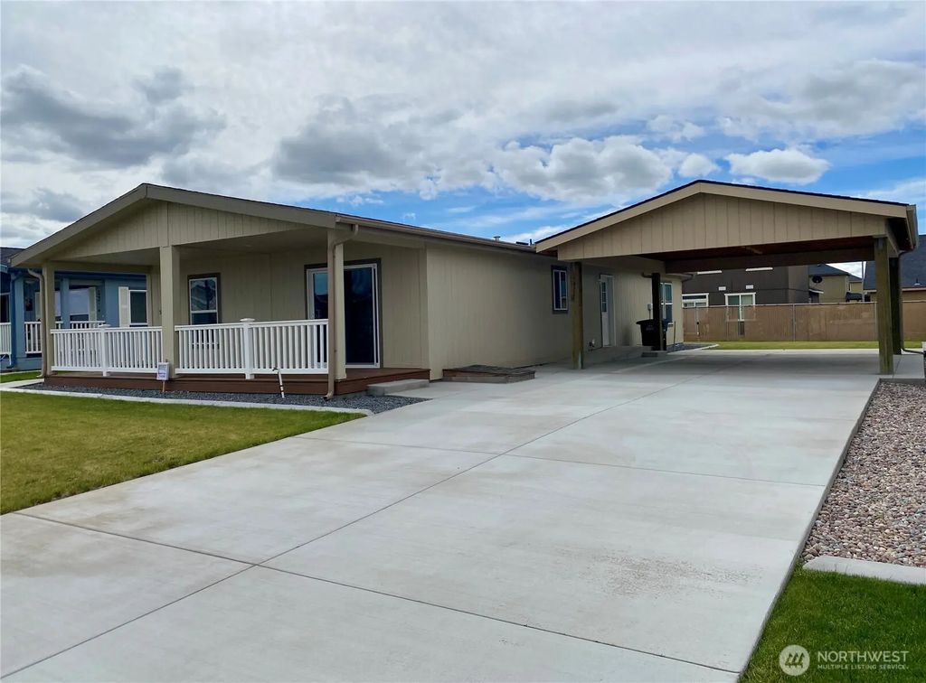1701 E Burr Avenue Ct 51, Moses Lake