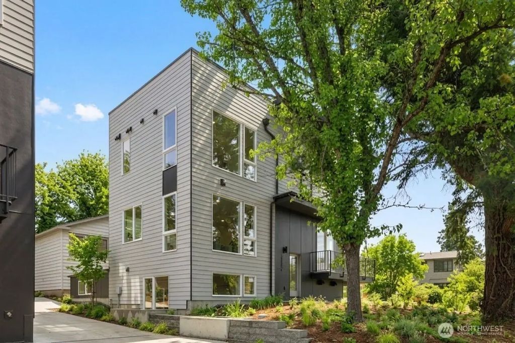 4409 B 21st Avenue Sw, Seattle
