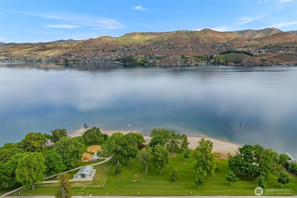 113 E Center Street A3, Chelan