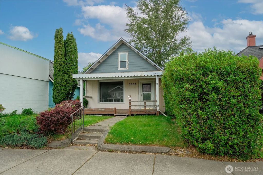 2058 2060 Main Street, Ferndale