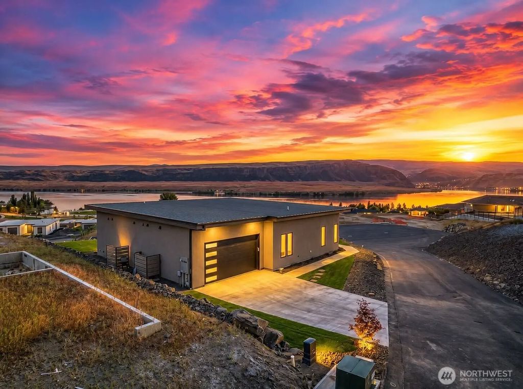 23339 Nw Spur Lane, Quincy