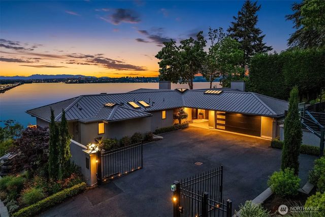 3223 Evergreen Point Road, Medina