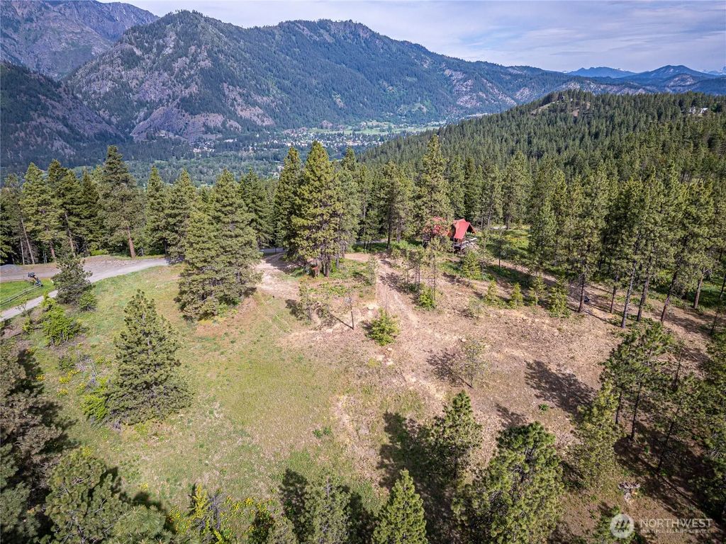 329 First Grade Road, Leavenworth