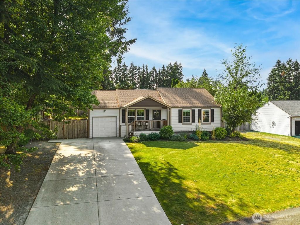 15902 95th Avenue Ct E, Puyallup