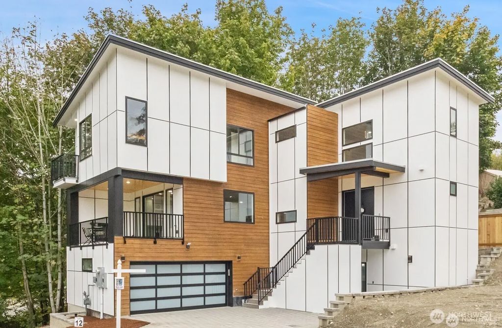 4413 Ne 26 Place, Renton