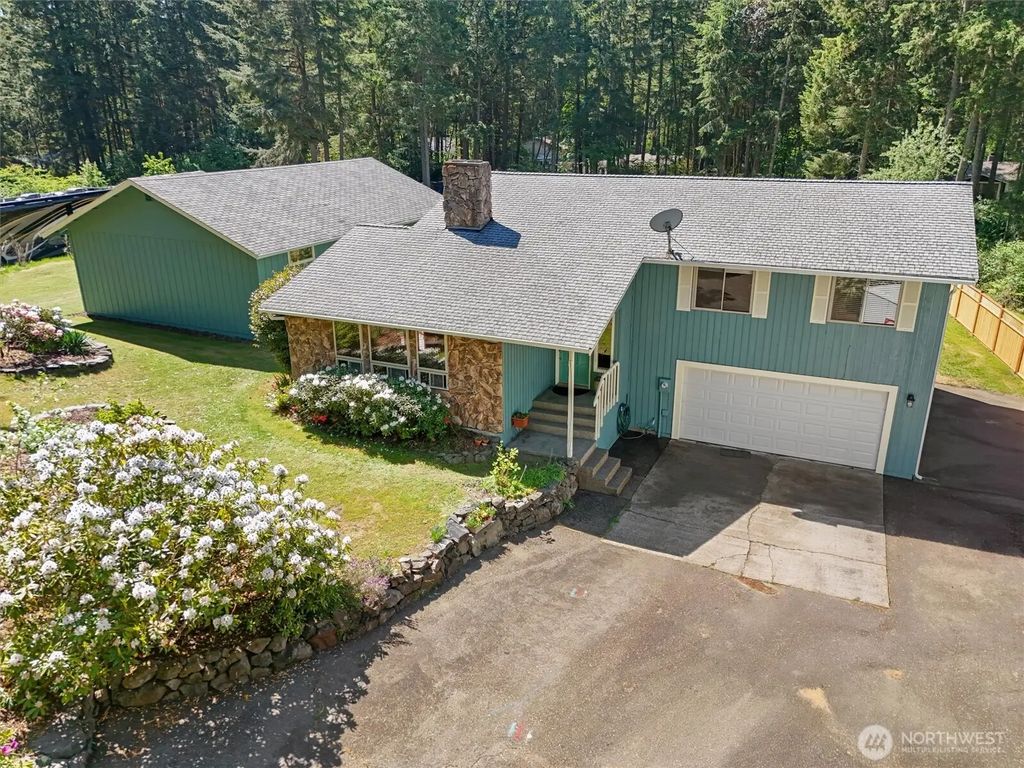 870 Kamus Place, Fox Island