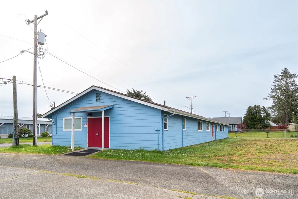 409 N 2nd Street, Westport