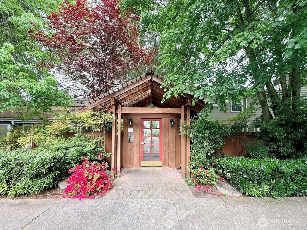 7901 196th Street Sw 12, Edmonds