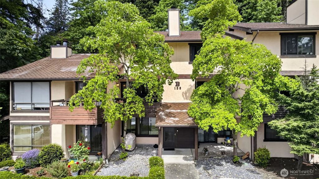 140 Summit Avenue N B5, Kent