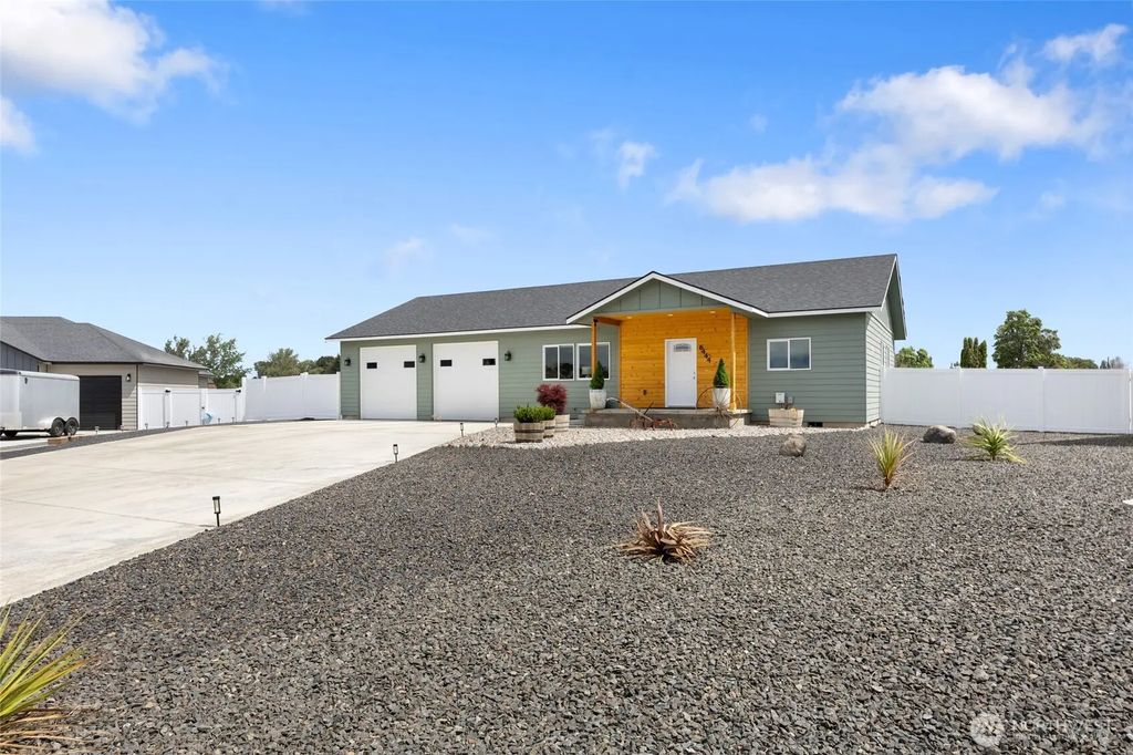 6444 Rd 2.05 Ne, Moses Lake