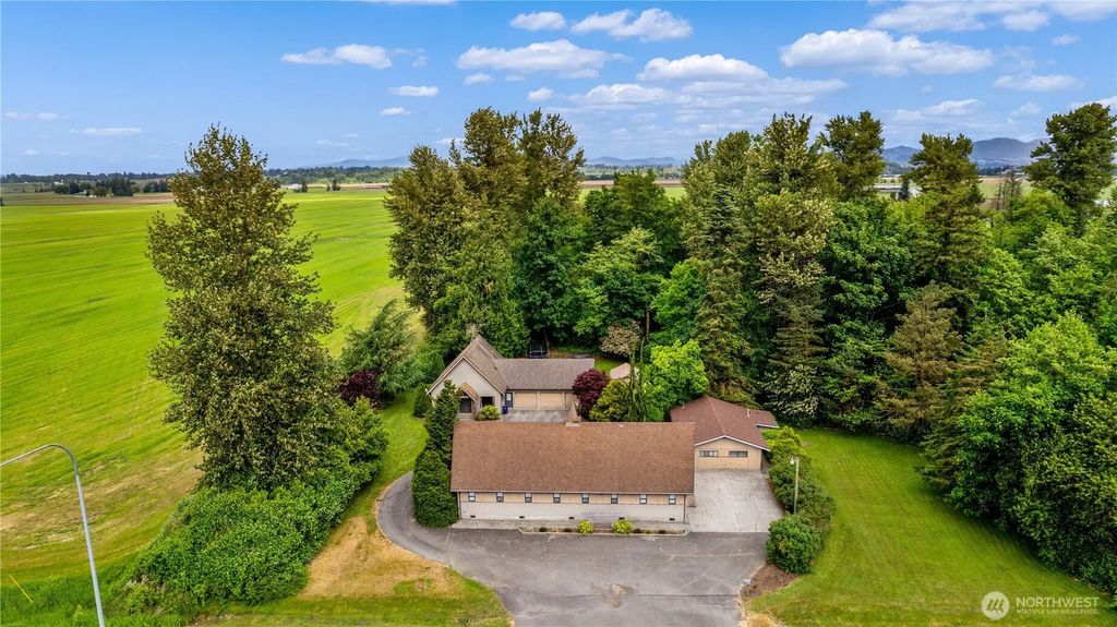 3650 E Badger Road, Everson