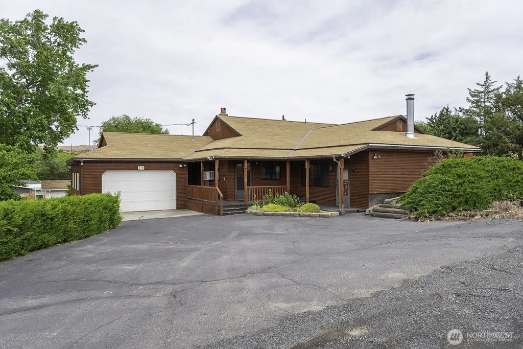 618 1st Avenue Ne, Soap Lake