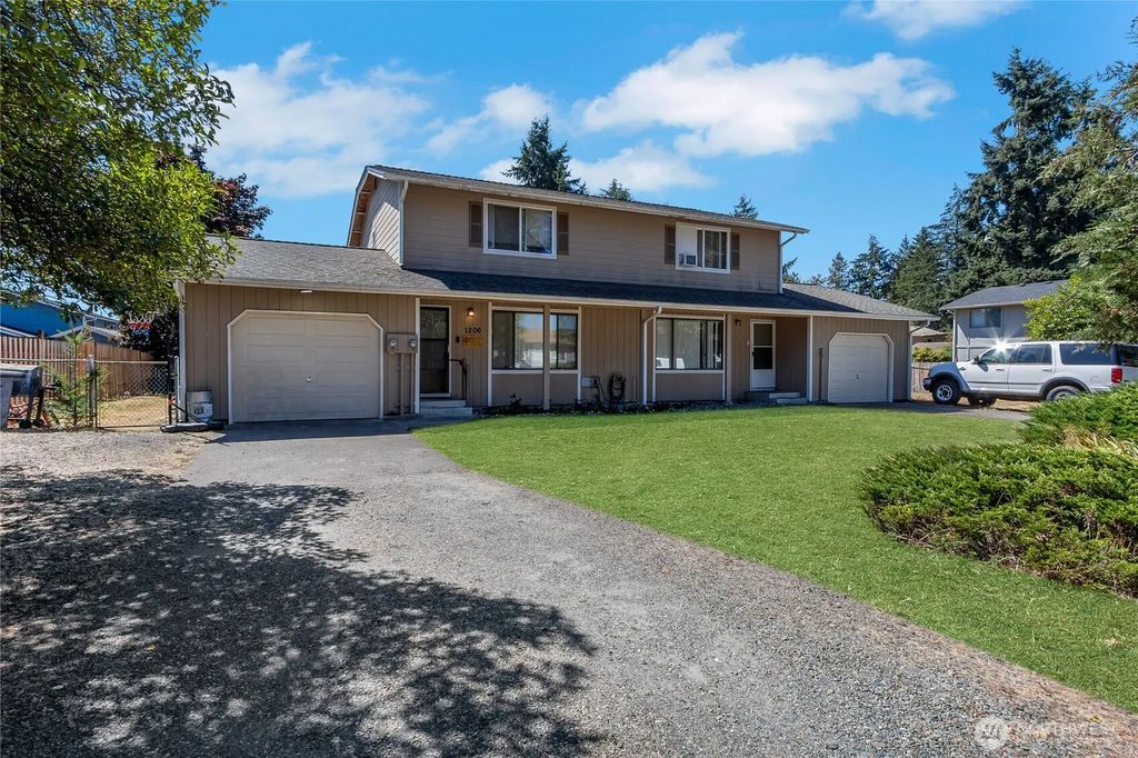 1206 Tule Lake Road S, Tacoma