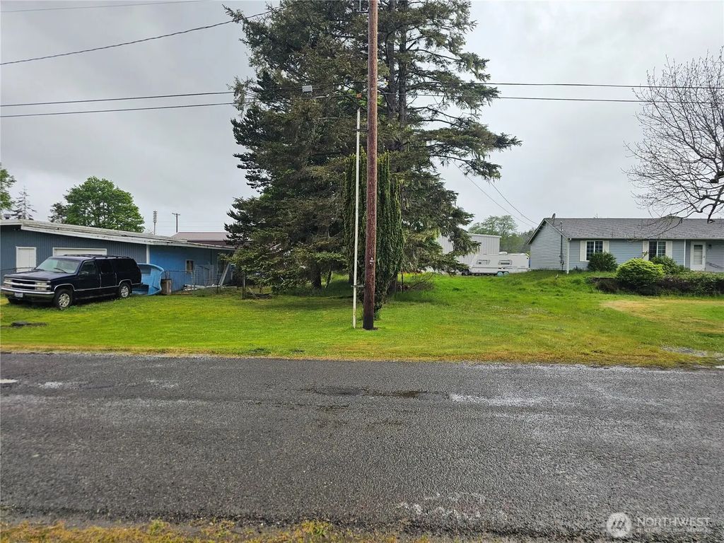 607 N 2nd Street, Westport