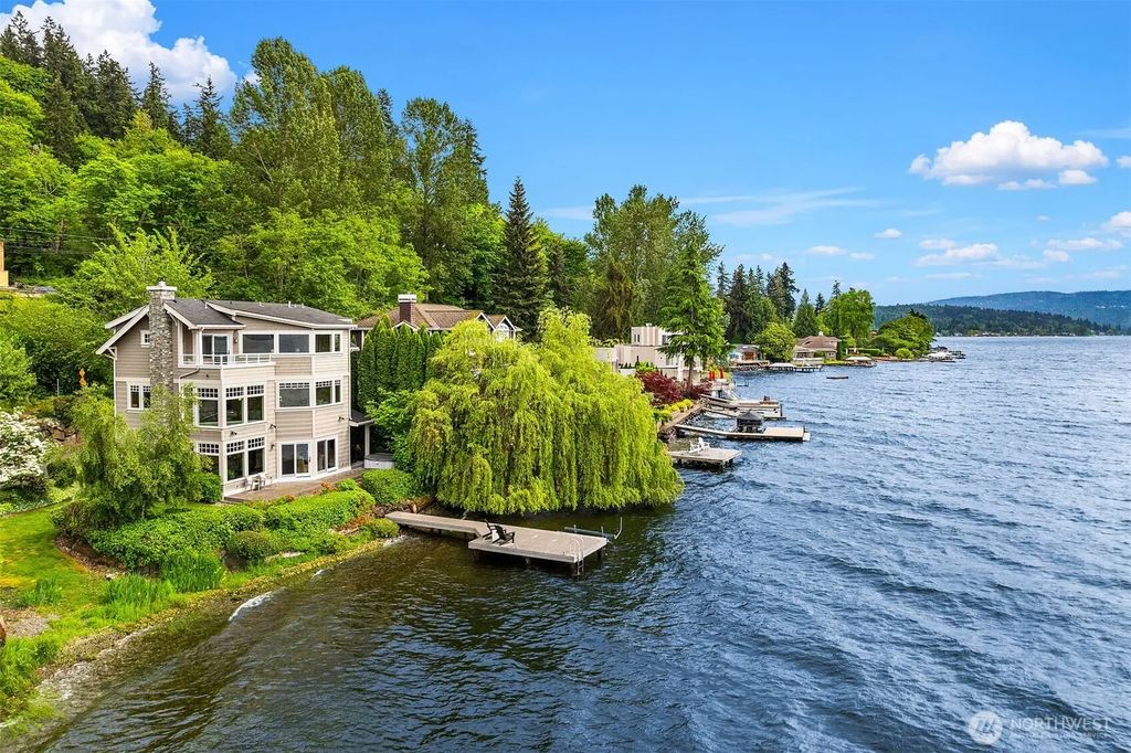 2033 E Lake Sammamish Parkway Ne, Sammamish