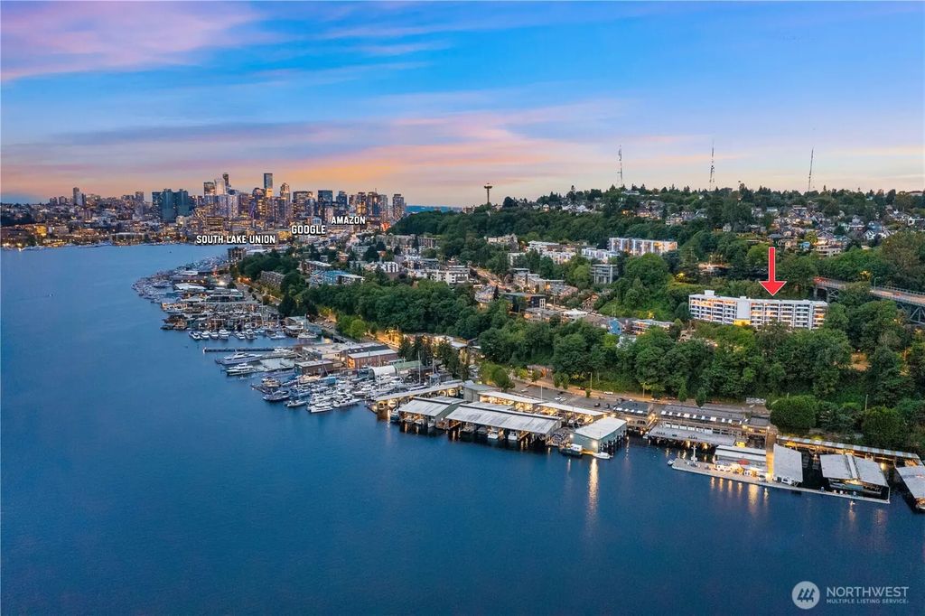 2565 Dexter Avenue N 303, Seattle