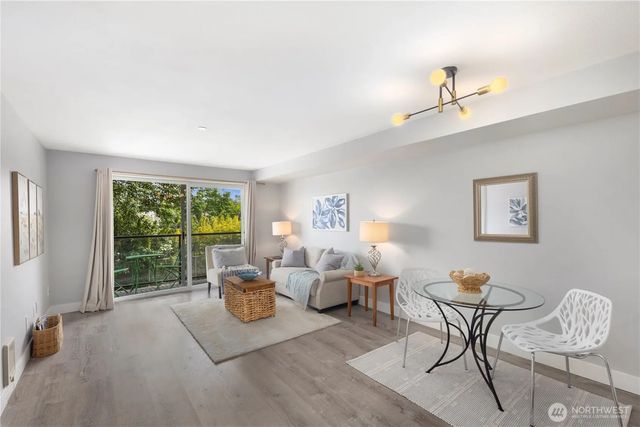 3022 Sw Bradford St 2, Seattle