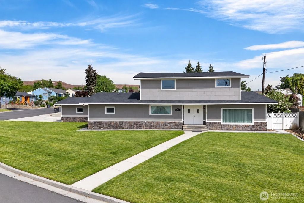 921 Nw 1st Avenue, Ephrata
