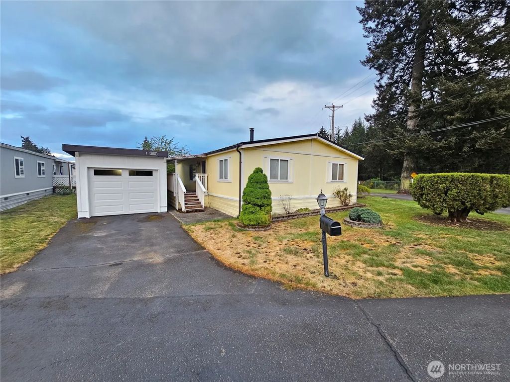 20727 8th Avenue Ct E 1, Spanaway