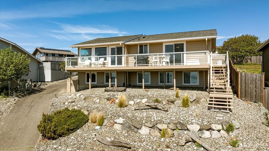 724 Hacienda Drive, Coupeville