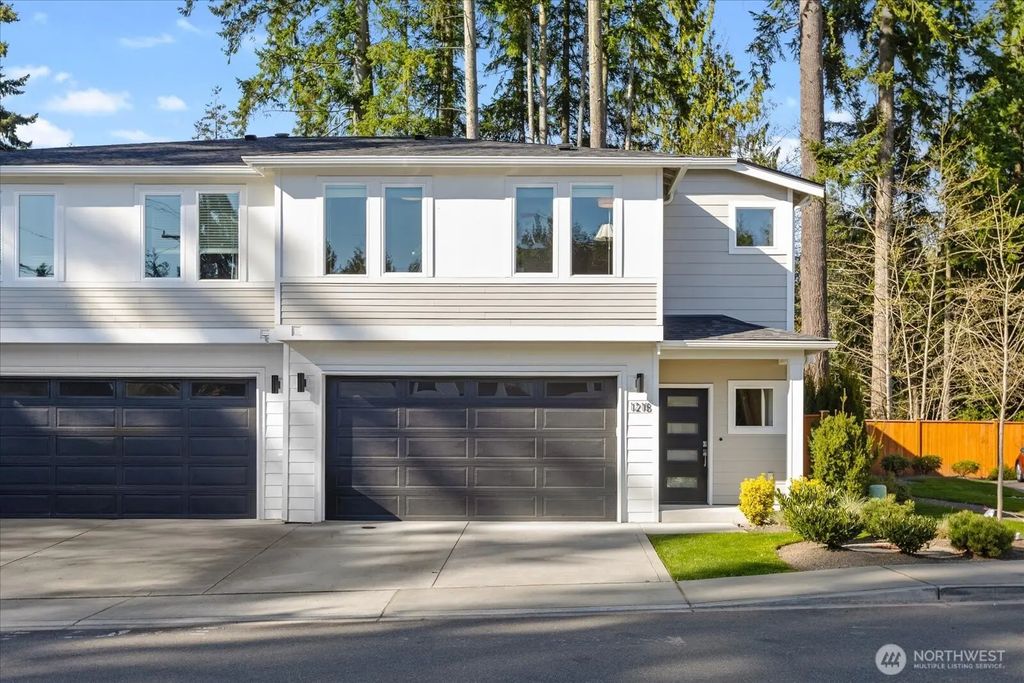 121 171st Place Sw B, Bothell