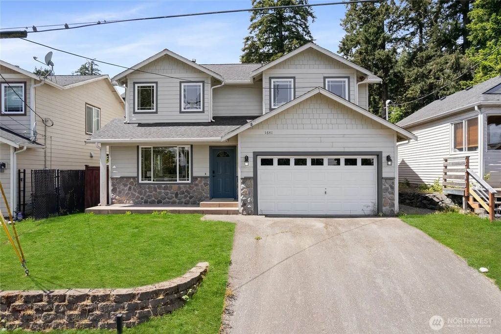 1641 Bayview Drive W, Bremerton