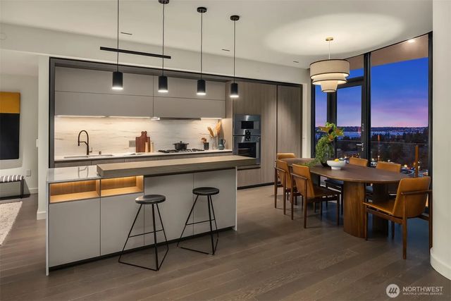 838 Avenue Square Ne 1503, Bellevue