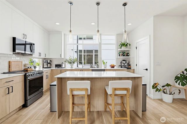 902 N 86th Street, Seattle
