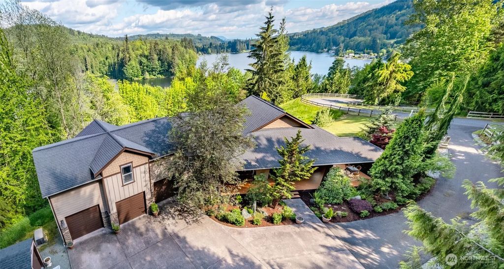 23738 Carlson Place, Mount Vernon