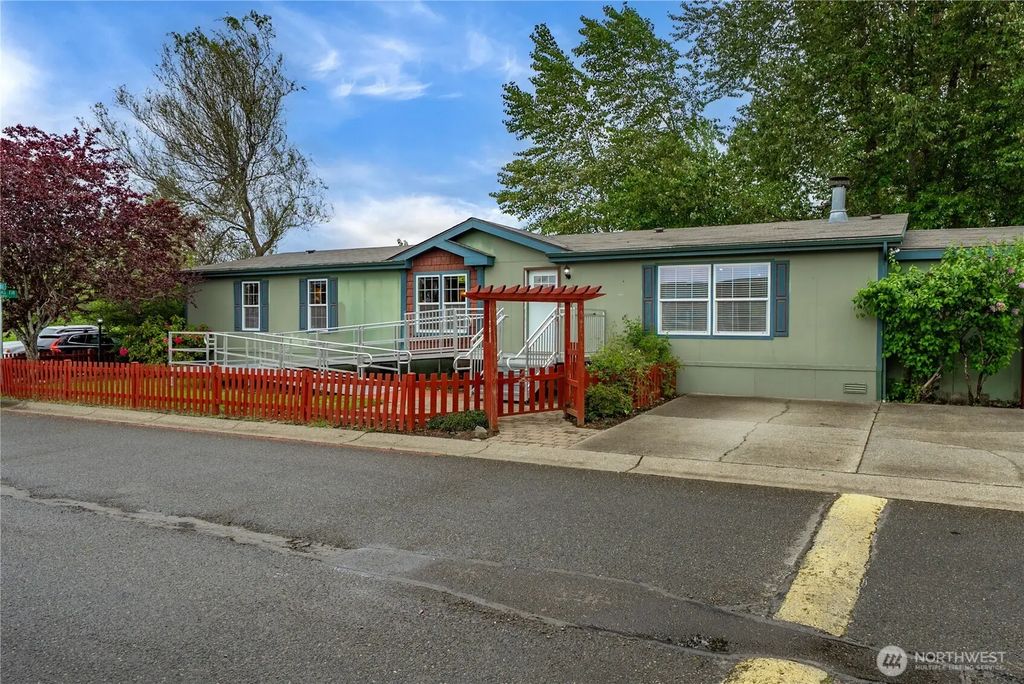 337 Redwood Street, Enumclaw
