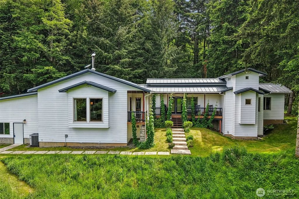 873 Mountain View Road, Kalama