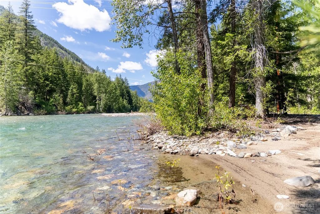 97 Tbd Cedarosa Way, Mazama
