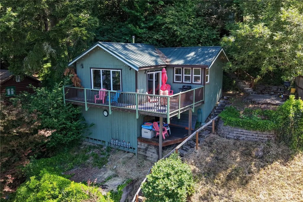 39420 Ski Park Road E, Eatonville
