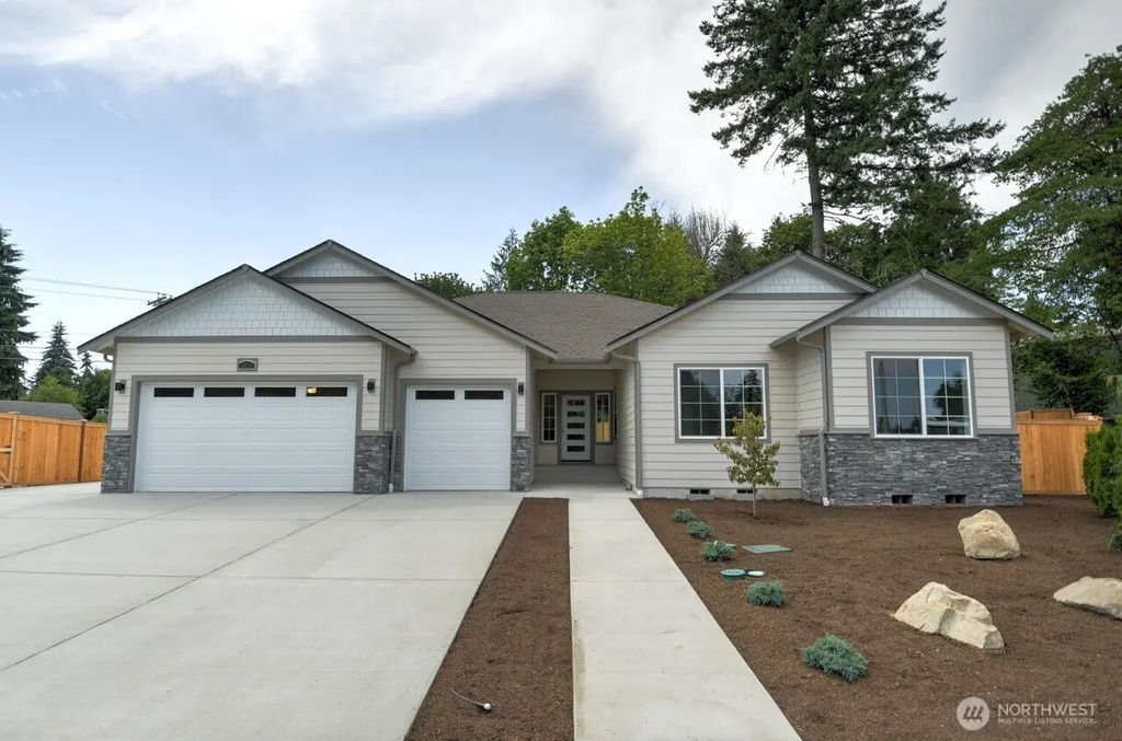 820 Barbara Lane, Centralia